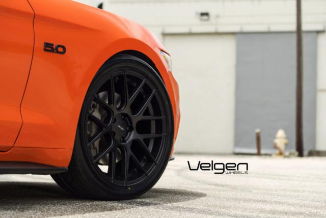 Competition Orange S550 Mustang GT Velgen Wheels VMB7 Satin Black-3